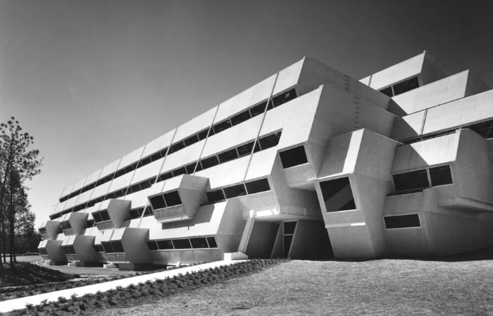 Paul Rudolph sci-fi landmark faces the wrecking ball in North Carolina - The Spaces