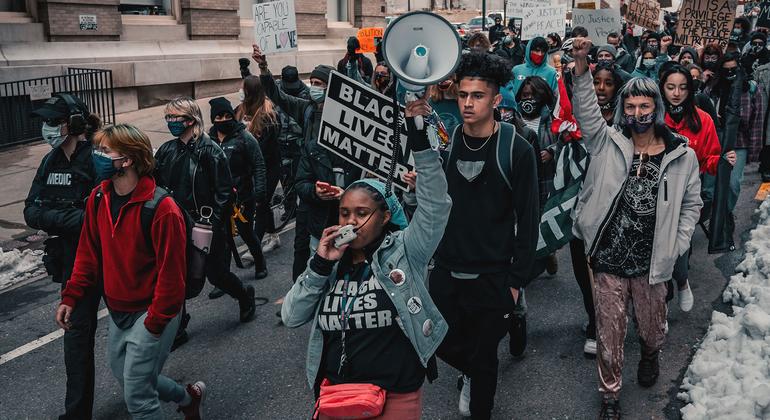 Las redes sociales deben asumir más responsabilidad para frenar el discurso de incitación al odio