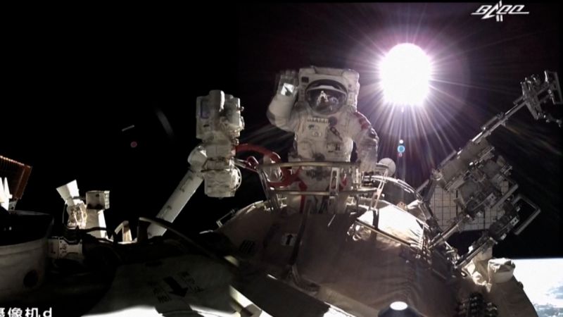 Wang Yaping becomes first Chinese woman to complete spacewalk | CNN