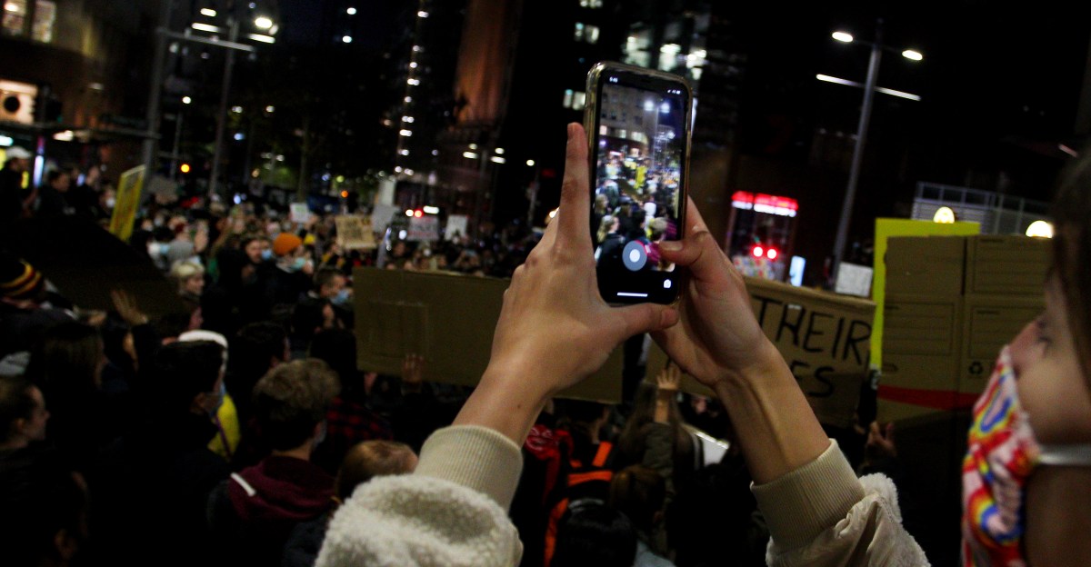How to hide faces and scrub metadata when you photograph a protest