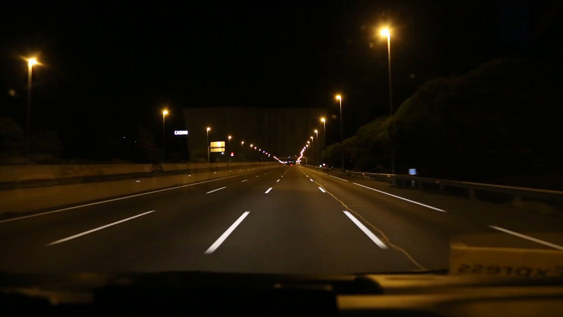 En las furgonetas suicidas del comercio online