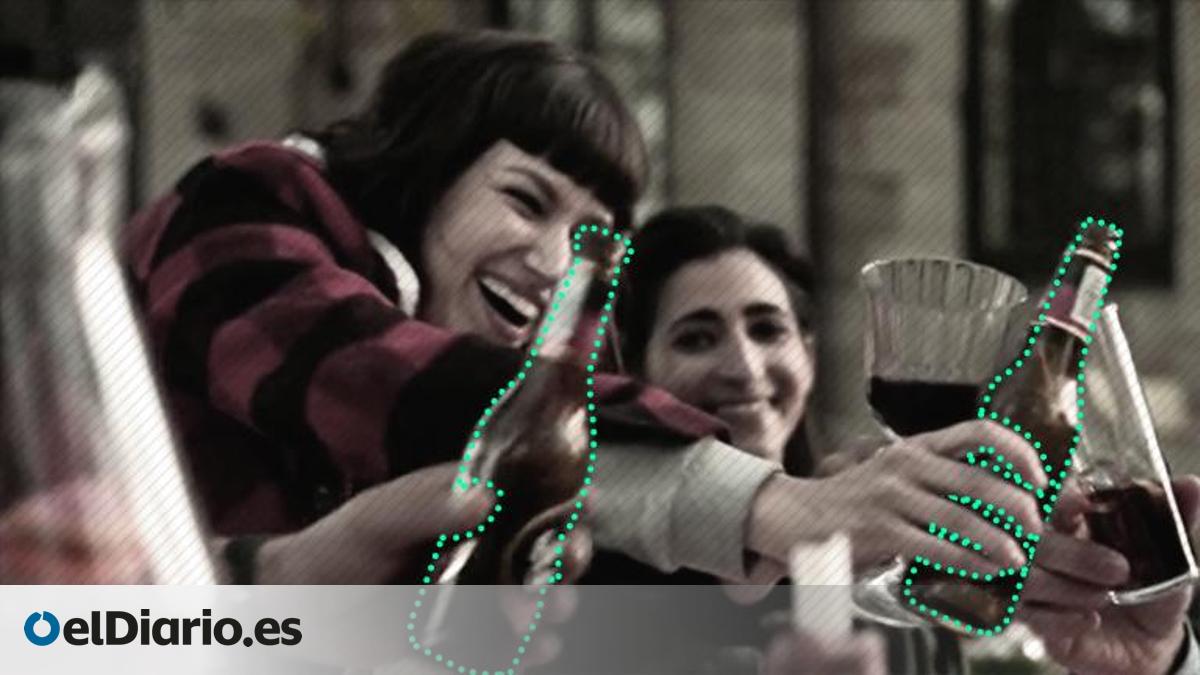 Tú ves una cerveza, yo un refresco: el proyecto de Bill Gates para cambiar los productos que salen en series y películas