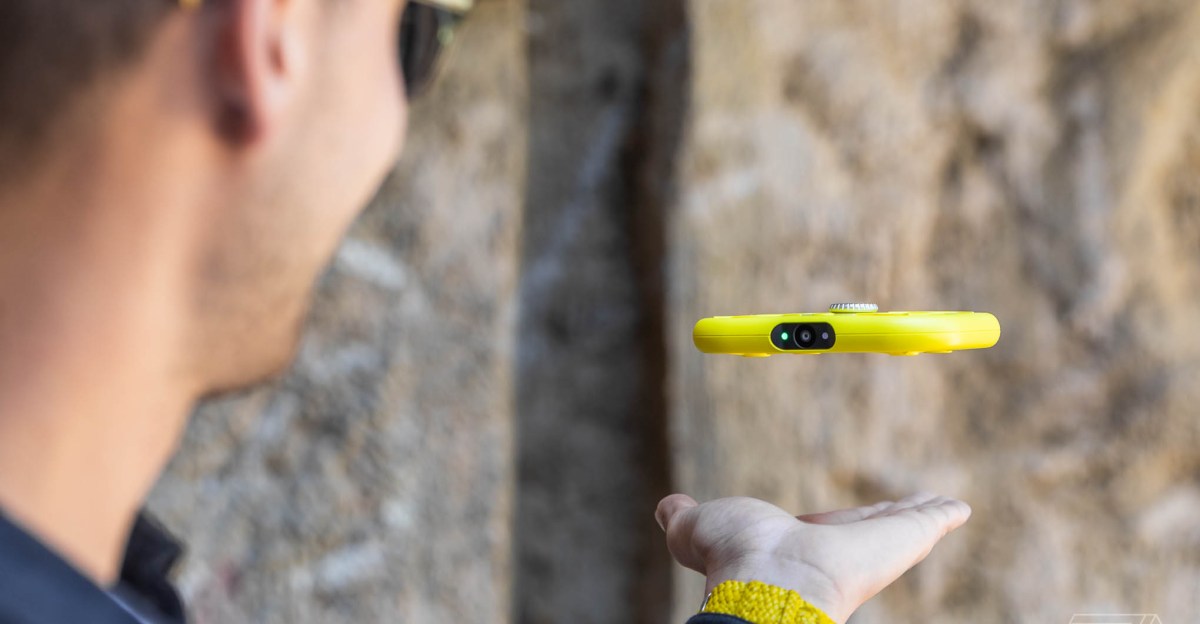 Hands-on with Snapchat’s Pixy selfie drone