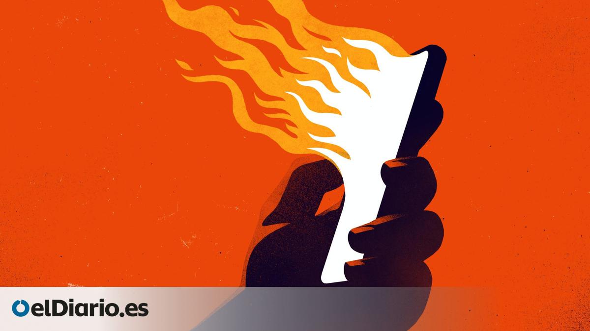 Las empresas se saltan la desconexión digital: "Me han llamado hasta en el tanatorio"