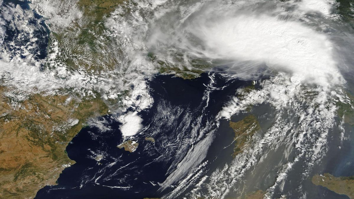 Mucho más que una DANA: así son los "monstruos" que el calentamiento puede crear en el Mediterráneo