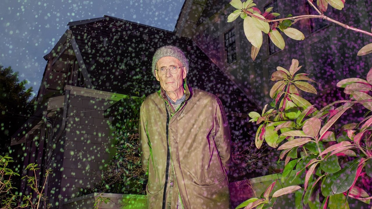 How William Gibson Keeps His Science Fiction Real