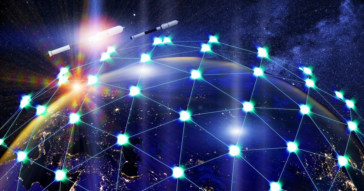 SpaceX’s billboard in space: Is it legal? Experts weigh in
